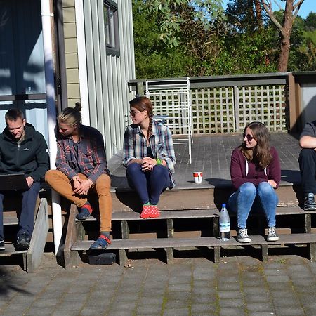 Bell Lodge Motel & Backpackers Hostel Tauranga Exterior photo